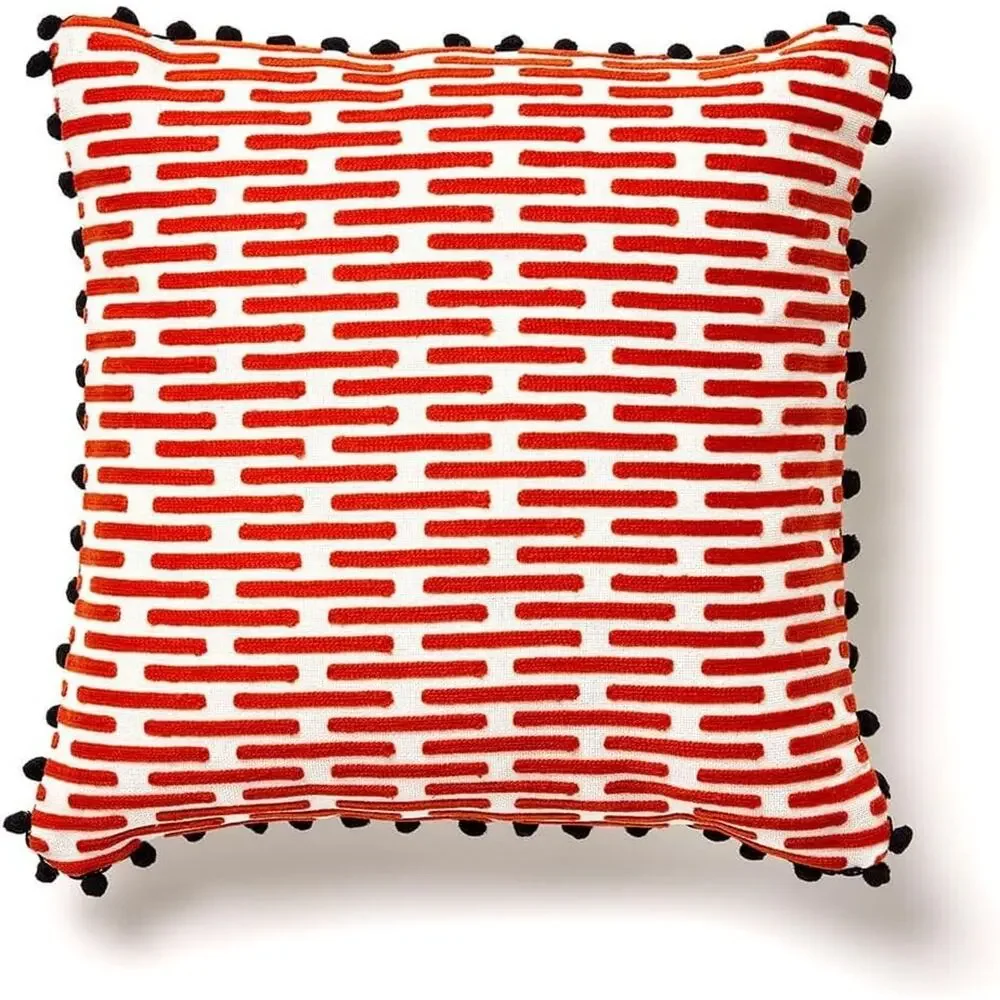 Divine Home CF Cross Vine Indoor/Outdoor Throw Pillow, Auburn/White 17